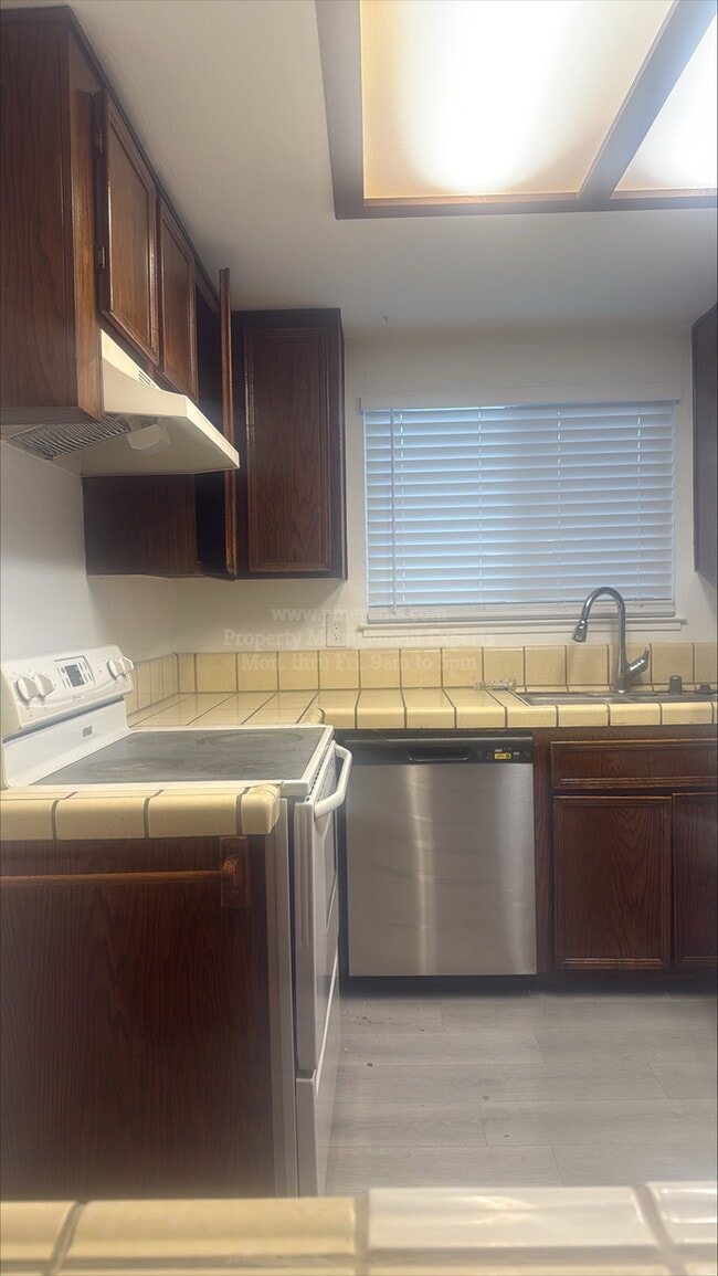 Building Photo - 3720 Swain Dr