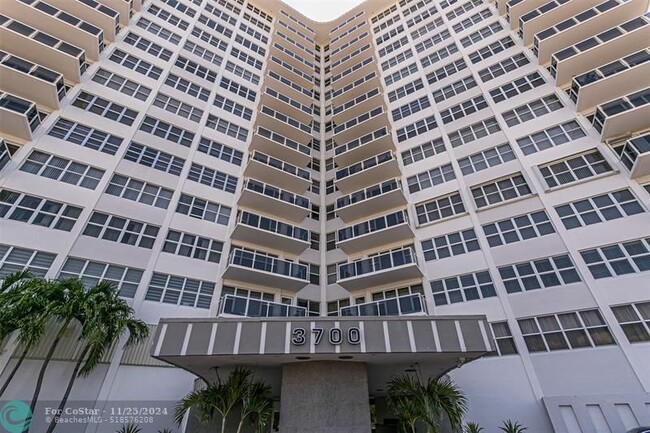 Building Photo - 3700 Galt Ocean Dr