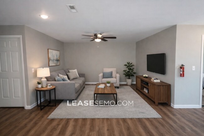 Building Photo - 3 bed, 1 bath apartment