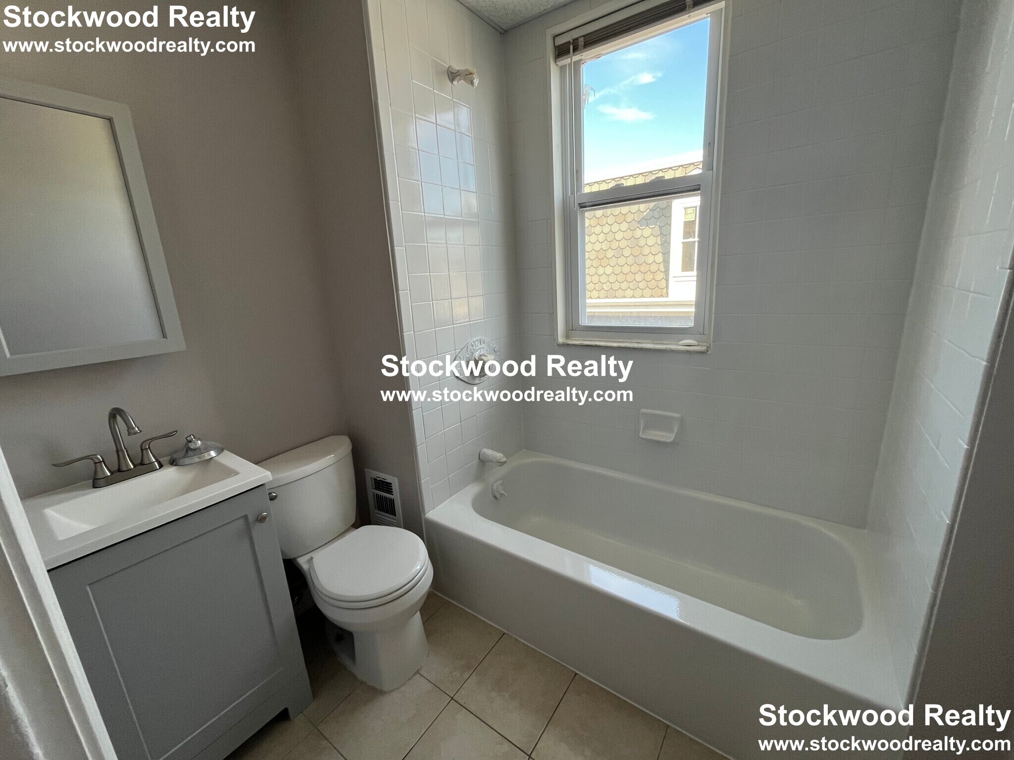 Building Photo - 14 Washburn St