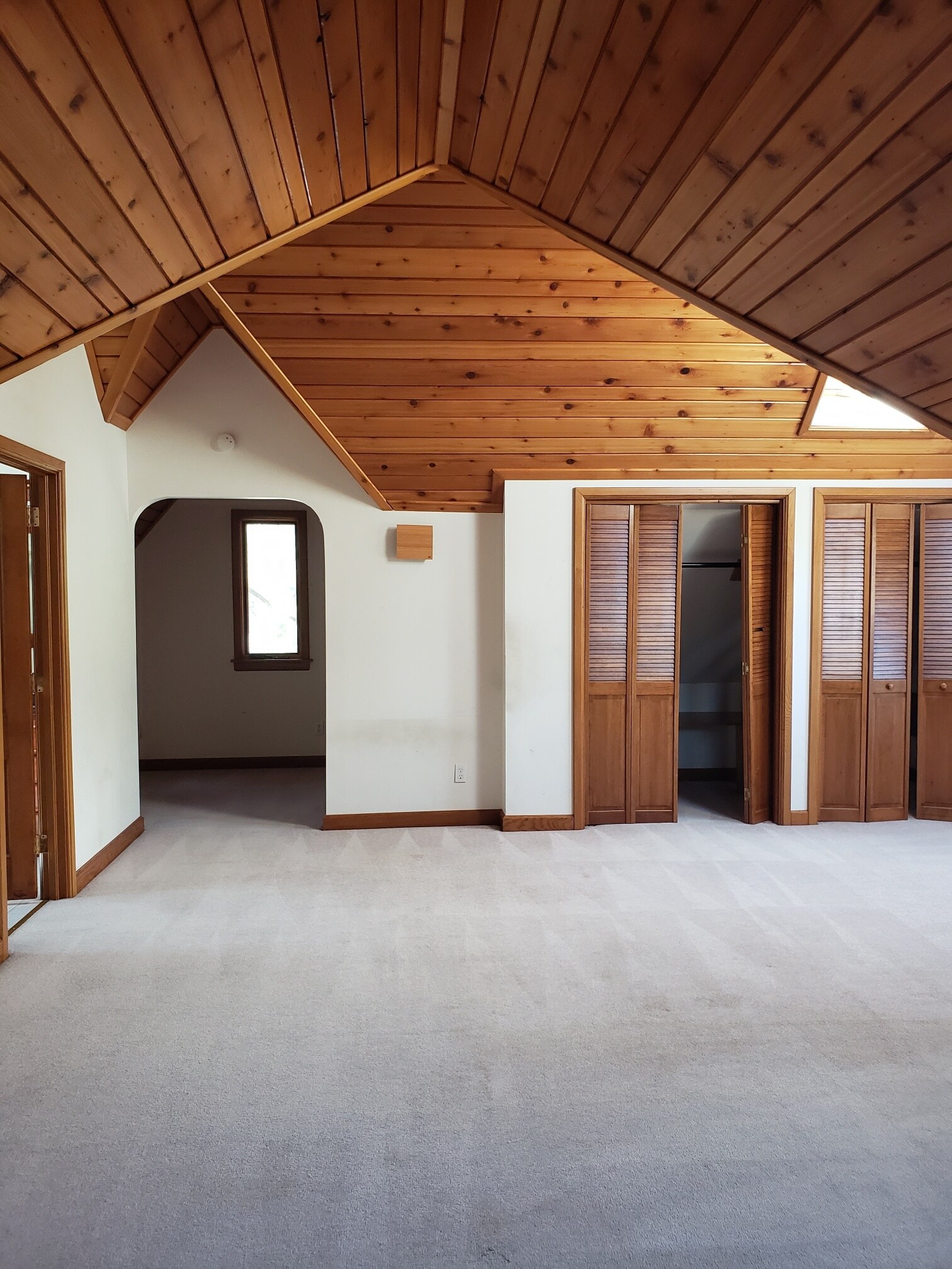 Building Photo - 1003 W 17th St