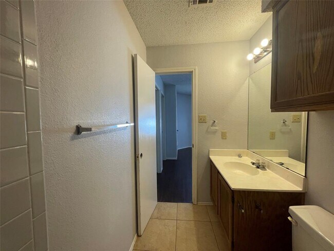 Building Photo - 14009 Maricella Ln