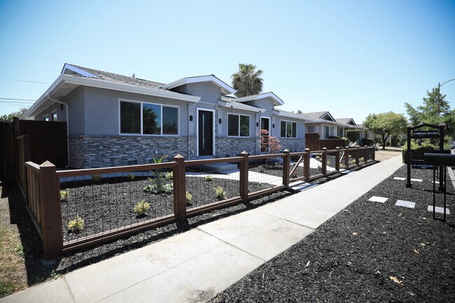 Building Photo - 5746 Cahalan Ave