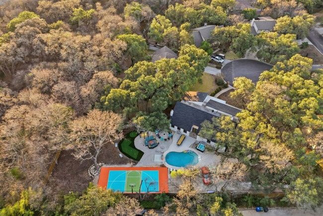 Building Photo - 5422 Lancashire Dr