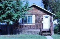 Building Photo - 19 Liberty St