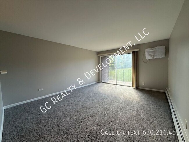 Building Photo - 735 Hill Dr
