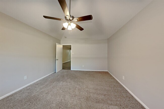 Building Photo - 22303 Mosswillow Ln