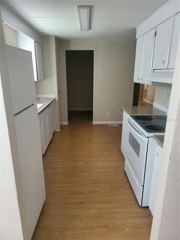 Building Photo - 1634 Dolphin Dr