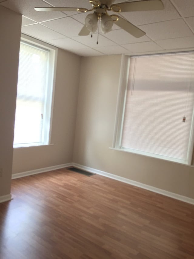 Building Photo - 836 Dewey Ave