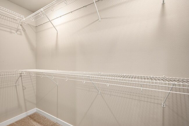 Building Photo - Kenmore Townhome | 4 Bed 3.5 Bath | $3,725