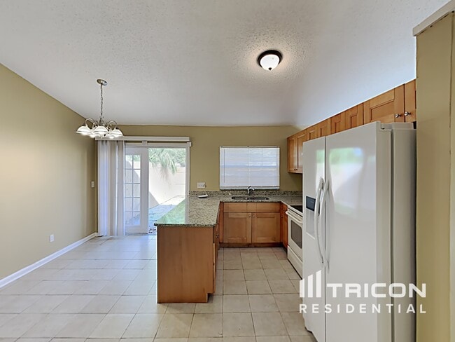 Building Photo - 10378 Rosemount Dr