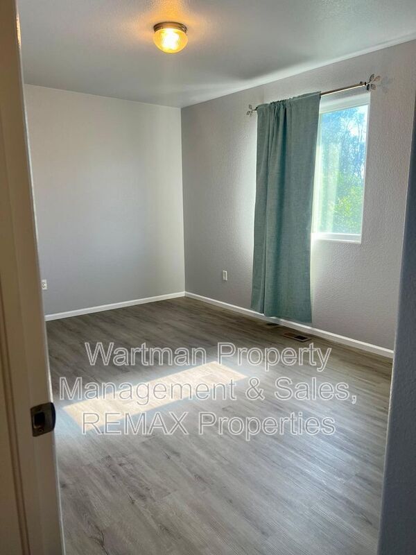 Building Photo - 213 Audubon Dr