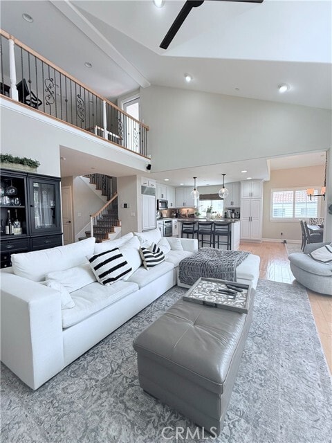 Building Photo - 307 N Broadway