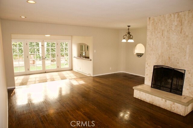 Building Photo - 422 Avenue E