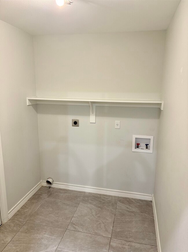 Building Photo - 5412 Capilla St