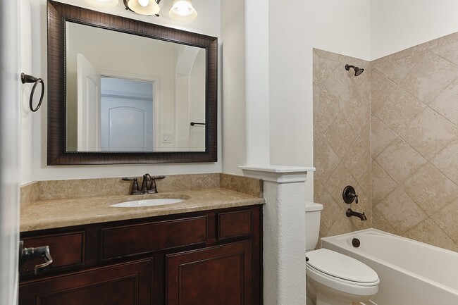 Building Photo - 27 Tioga Pl