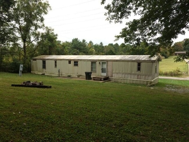 Building Photo - 2 bedroom,  2 bath Modular: Available May 2026!