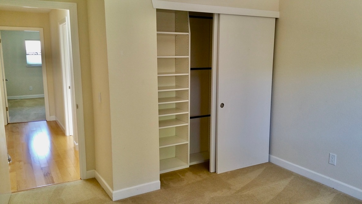 Bedroom 1 - 90 Holstrom Cir