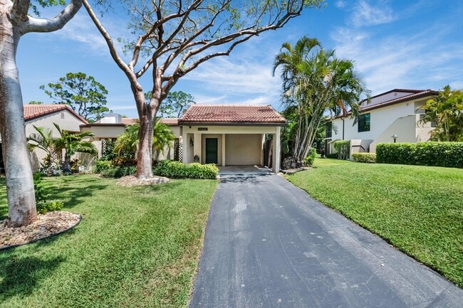 Building Photo - 21922 Cypress Dr