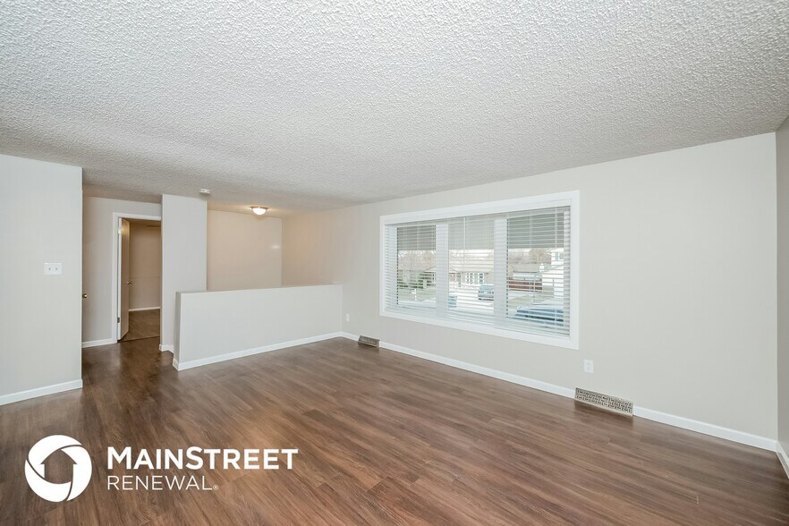 Building Photo - 7471 Teller St