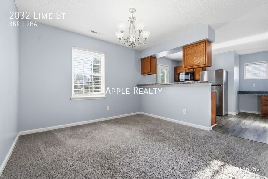 Building Photo - 2032 Lime St