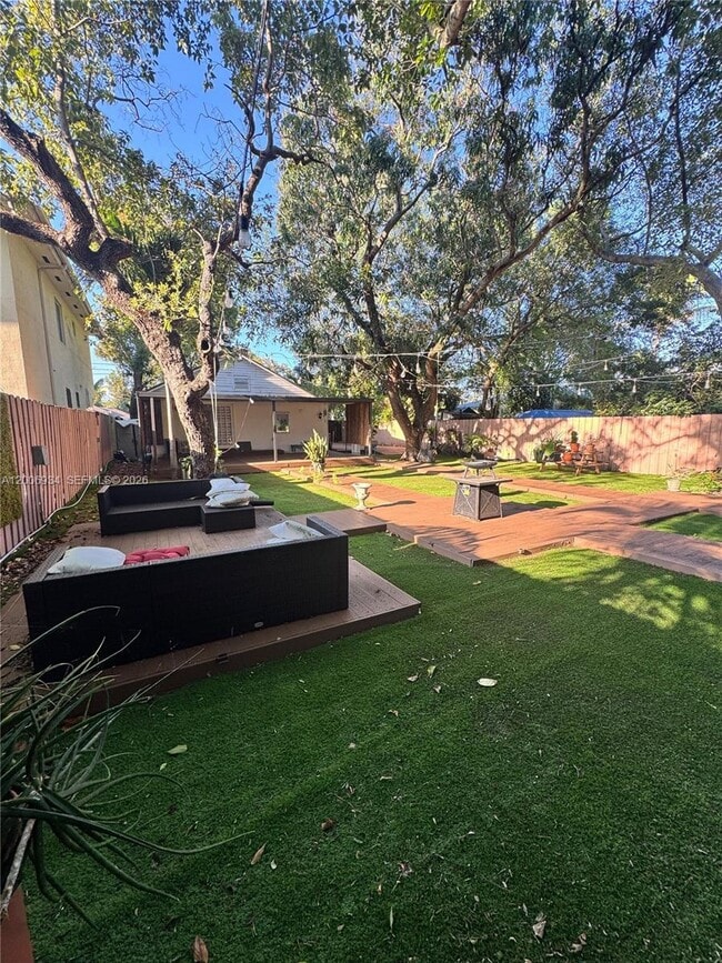 Building Photo - 18 NW 57th St