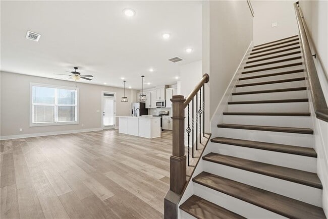 Building Photo - 5728 Urban Vlg Wy