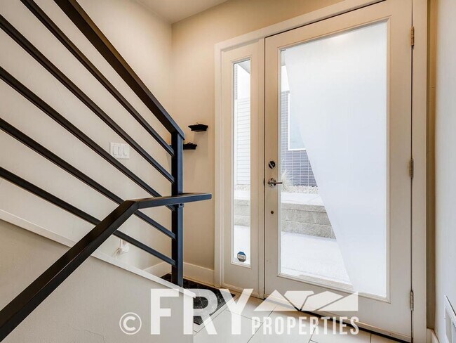 Building Photo - New Condo in South Sloan's Lake