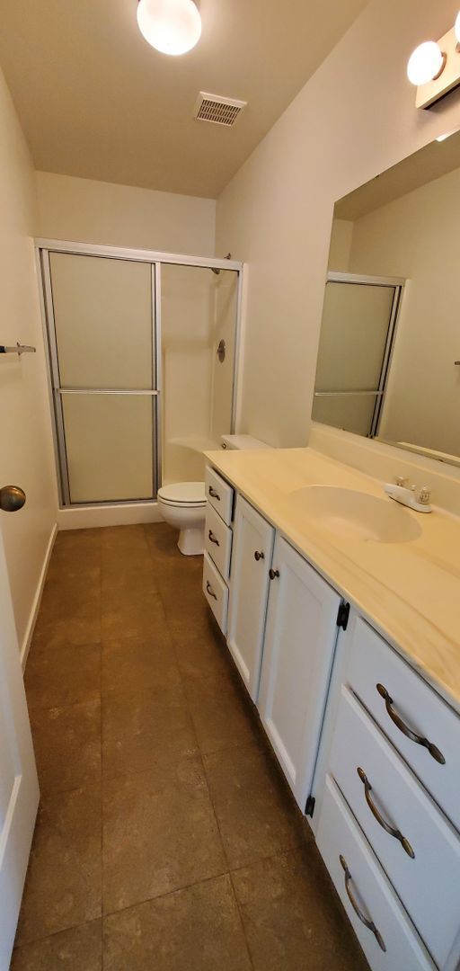 Building Photo - 2bd/2ba Condo near Marigold Center