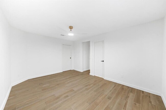 Building Photo - 23939 Griffin House Ln