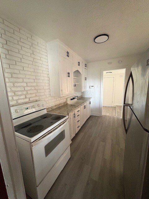 Building Photo - 1505 SW 8th St