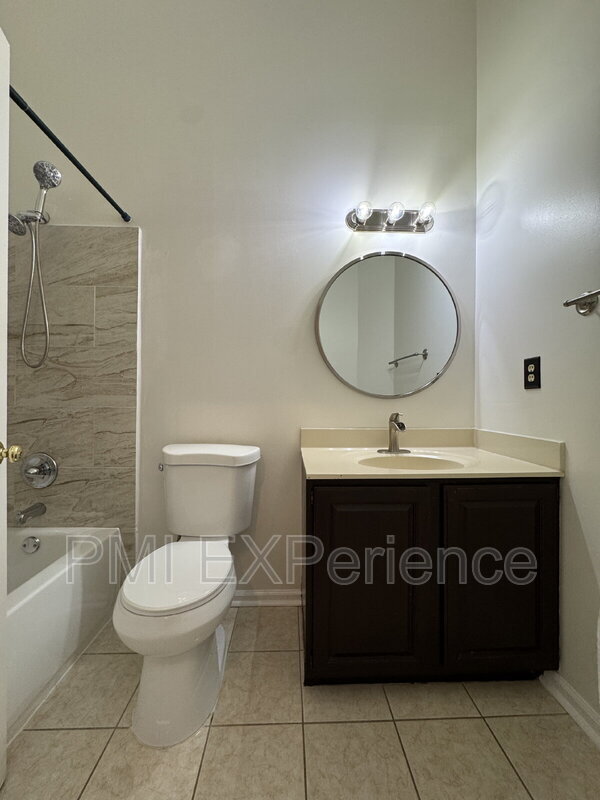 Building Photo - 12740 Wedgedale Ct