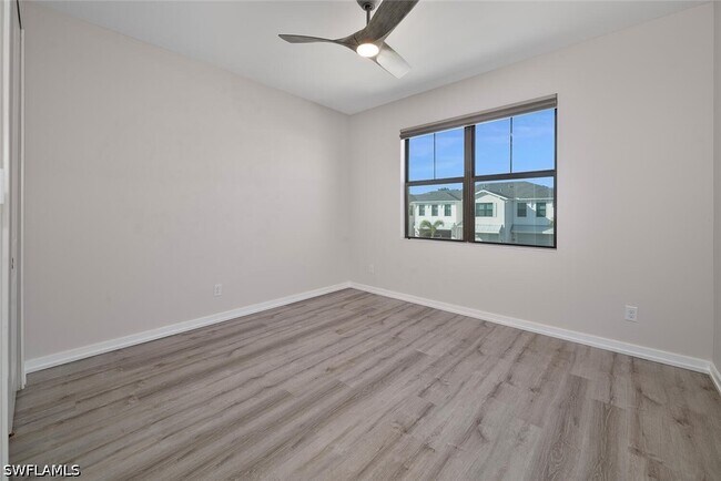 Building Photo - 13010 Pembroke Dr