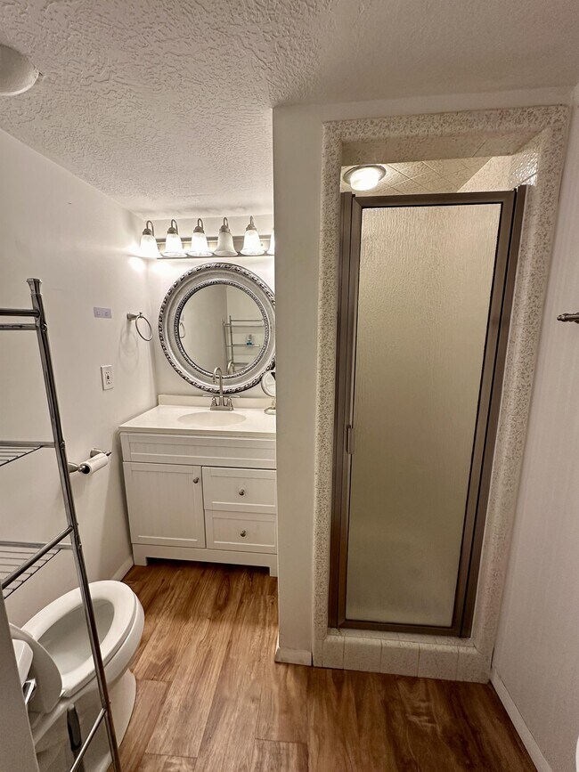Building Photo - 3560 S Cochise Dr
