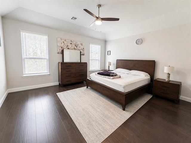 Building Photo - 4852 Purlieu Dr