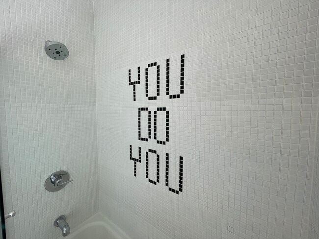 Building Photo - 11672 Oxnard St