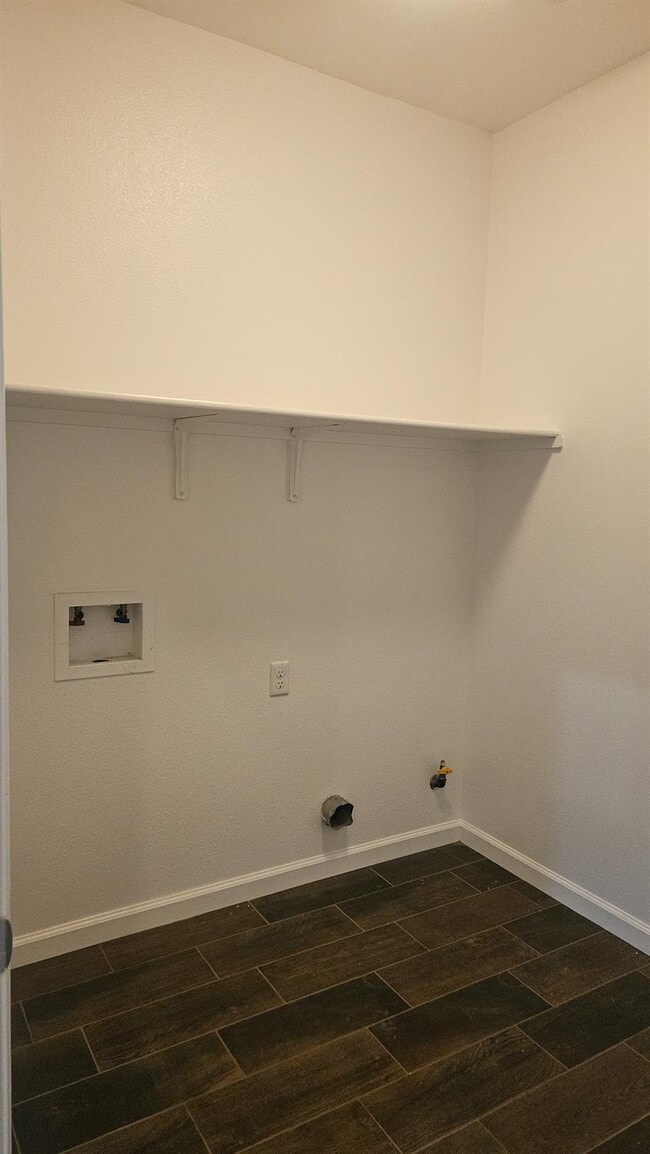 Building Photo - 3351 Cordova Ave