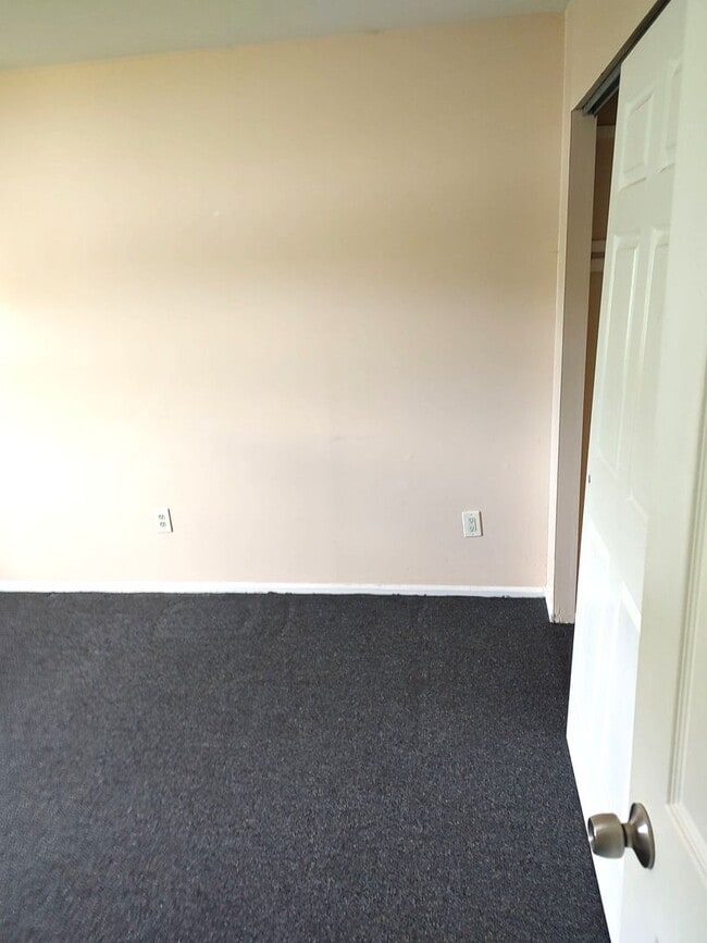 Building Photo - 9443 Ashton Rd