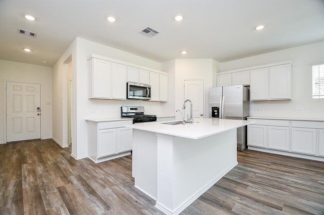 Building Photo - 6023 Ginevra Summers Dr