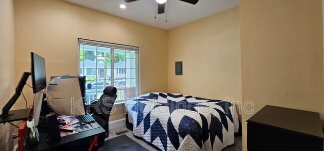 Building Photo - 3117 Argonne Ave