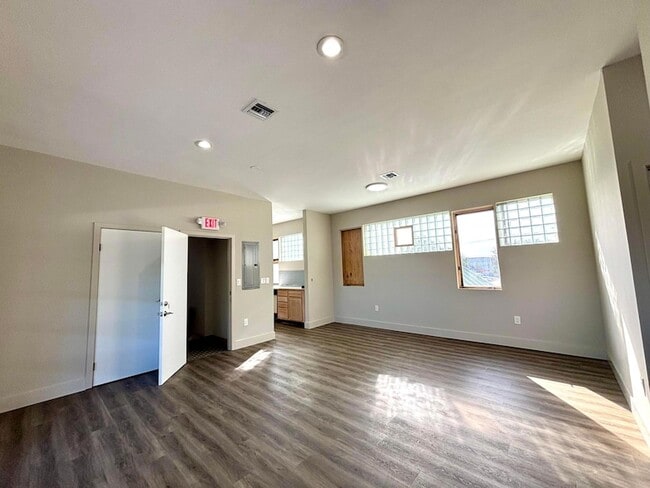 Building Photo - 540 S Federal Hwy