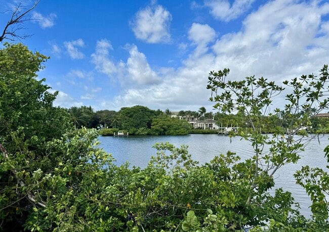 Building Photo - 4501 S Ocean Blvd