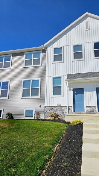 Building Photo - 63 N Conifer Dr