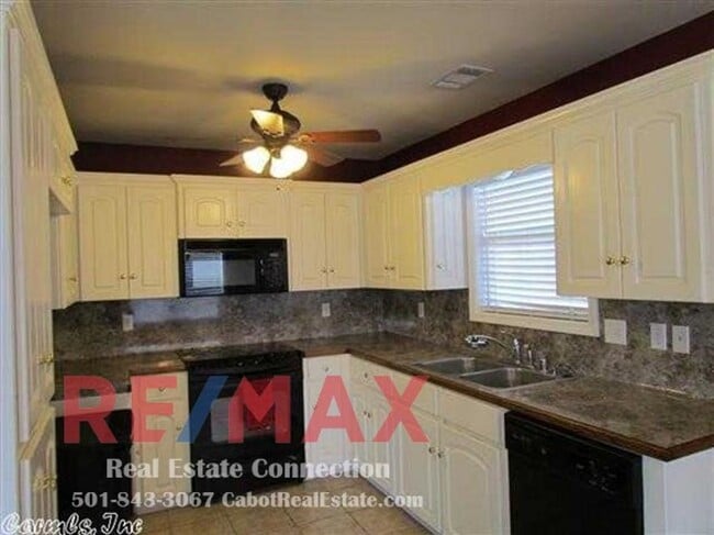 Building Photo - 54 Magnolia Dr