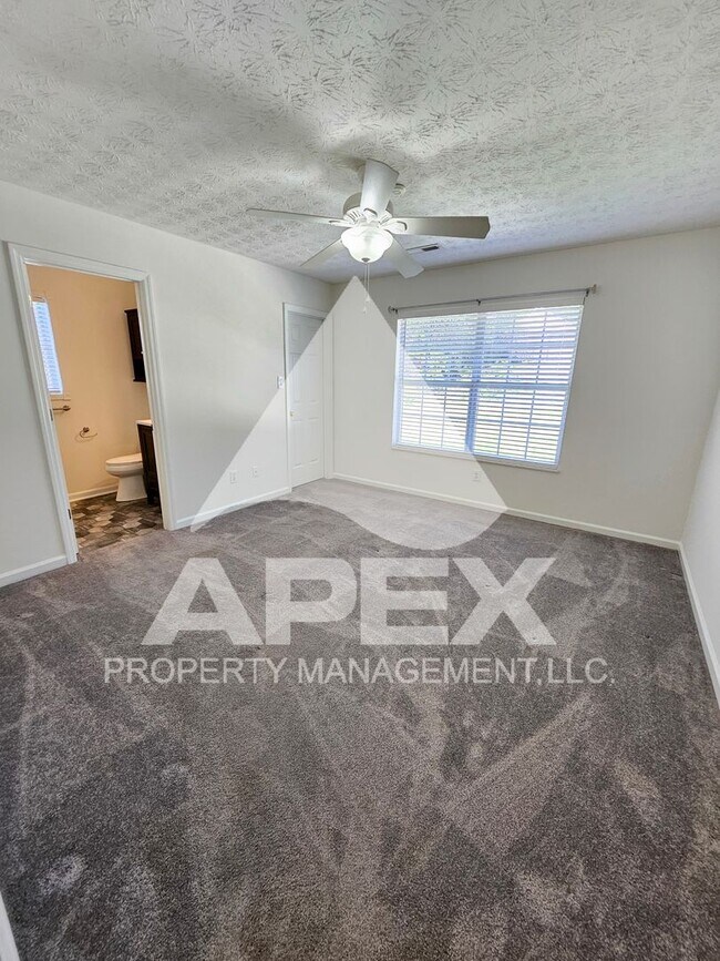 Building Photo - 8705 Trapper Ln