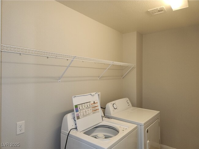 Building Photo - 3080 Paladi Ave