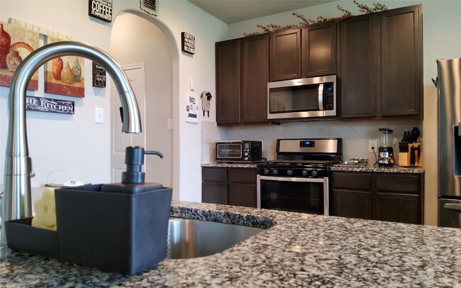 Building Photo - 24723 Bastiani Canvas Ln