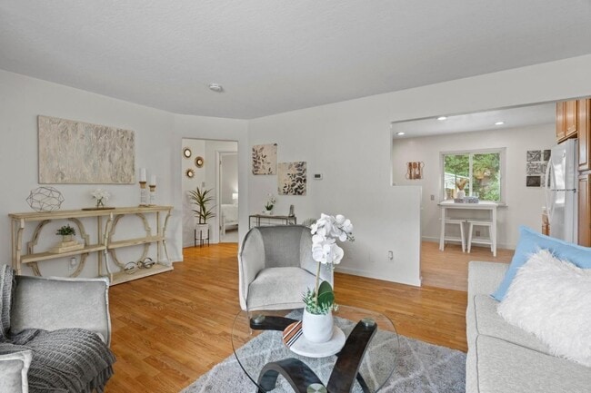 Building Photo - 1813 Beech St