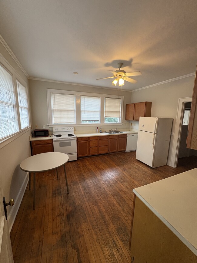 Building Photo - 1552 Madison Ave