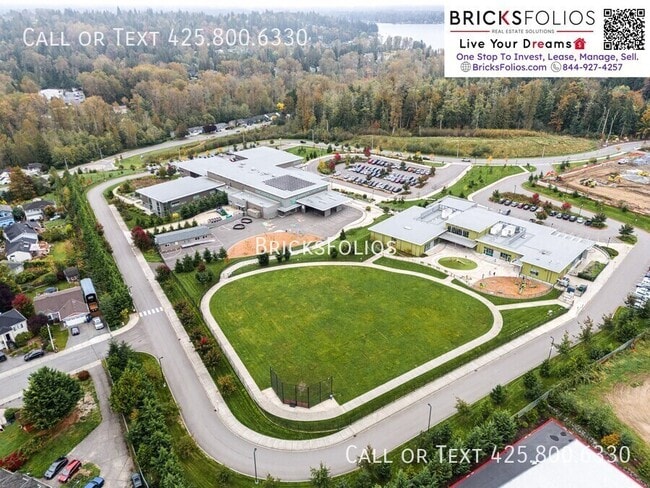 Building Photo - 8148 51st St NE
